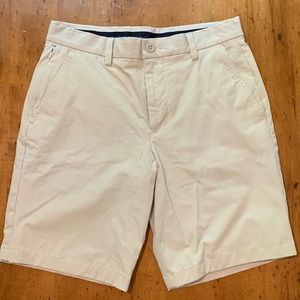 Vineyard Vines on the go shorts